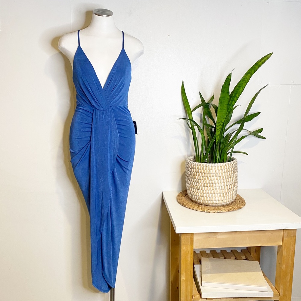 Lulus | NWT Dreamy Date Blue Surplice Midi Dress Sz. M